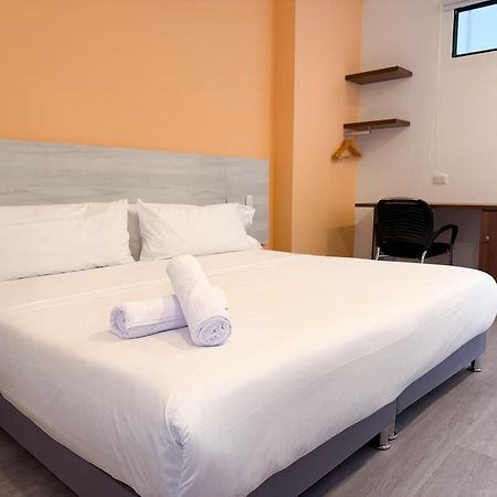 Hotel Apartamentos Regency La Feria Bogotá Eksteriør bilde