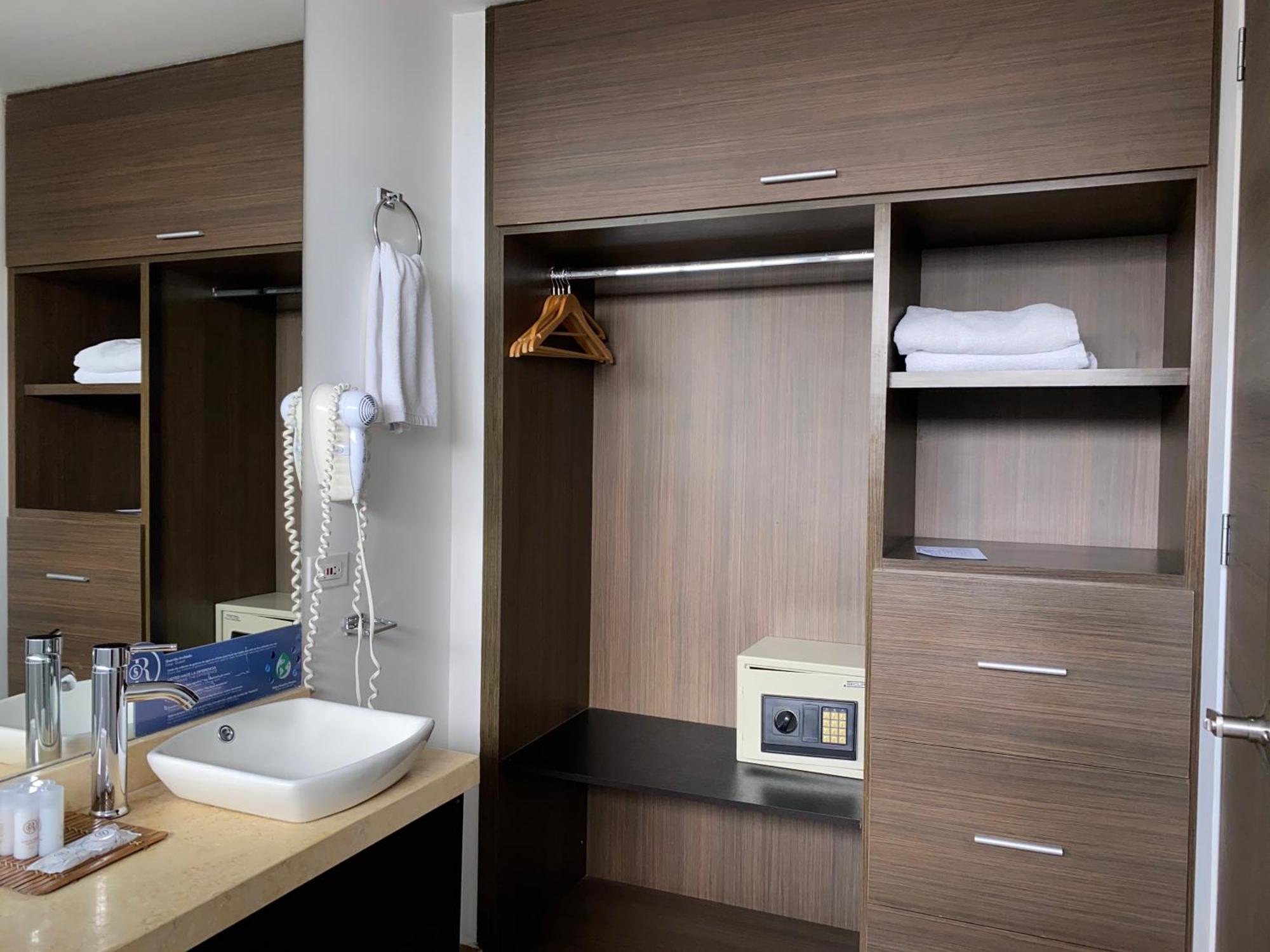 Hotel Apartamentos Regency La Feria Bogotá Rom bilde