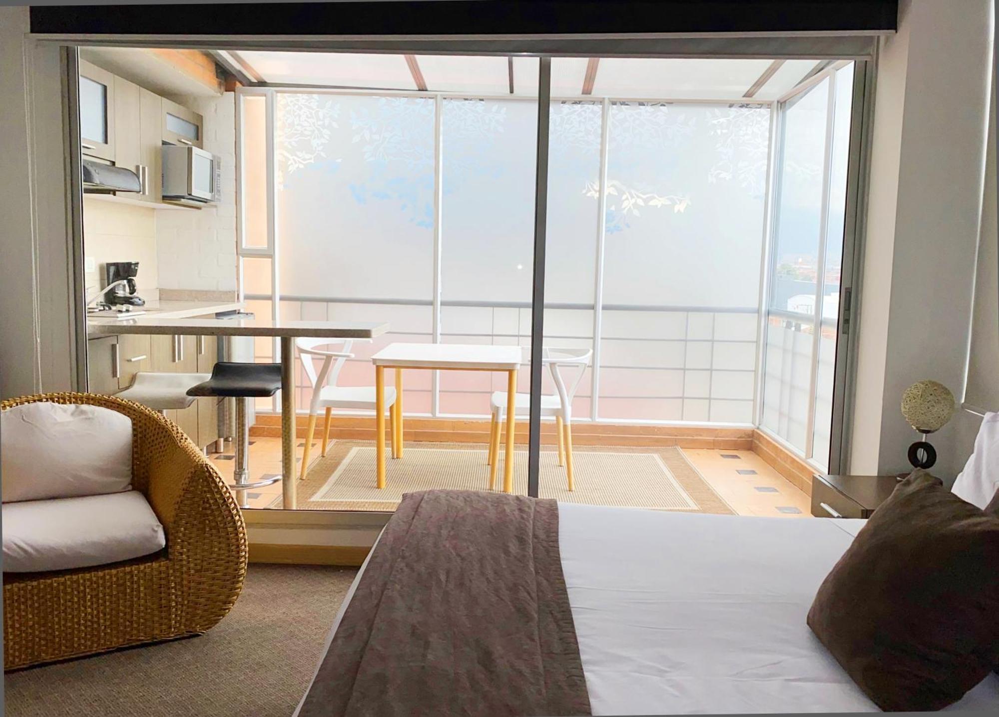 Hotel Apartamentos Regency La Feria Bogotá Eksteriør bilde